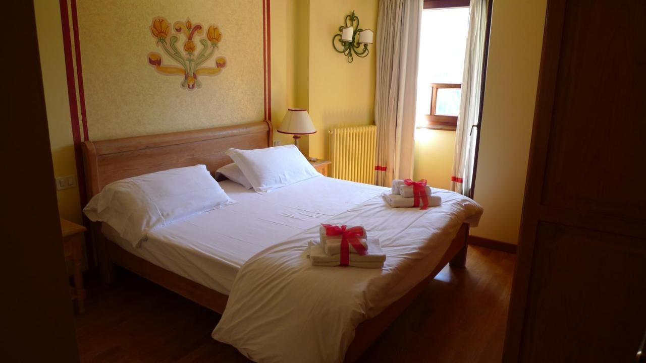 Rta Hotel Catturani Мадонна-ди-Кампильо Экстерьер фото