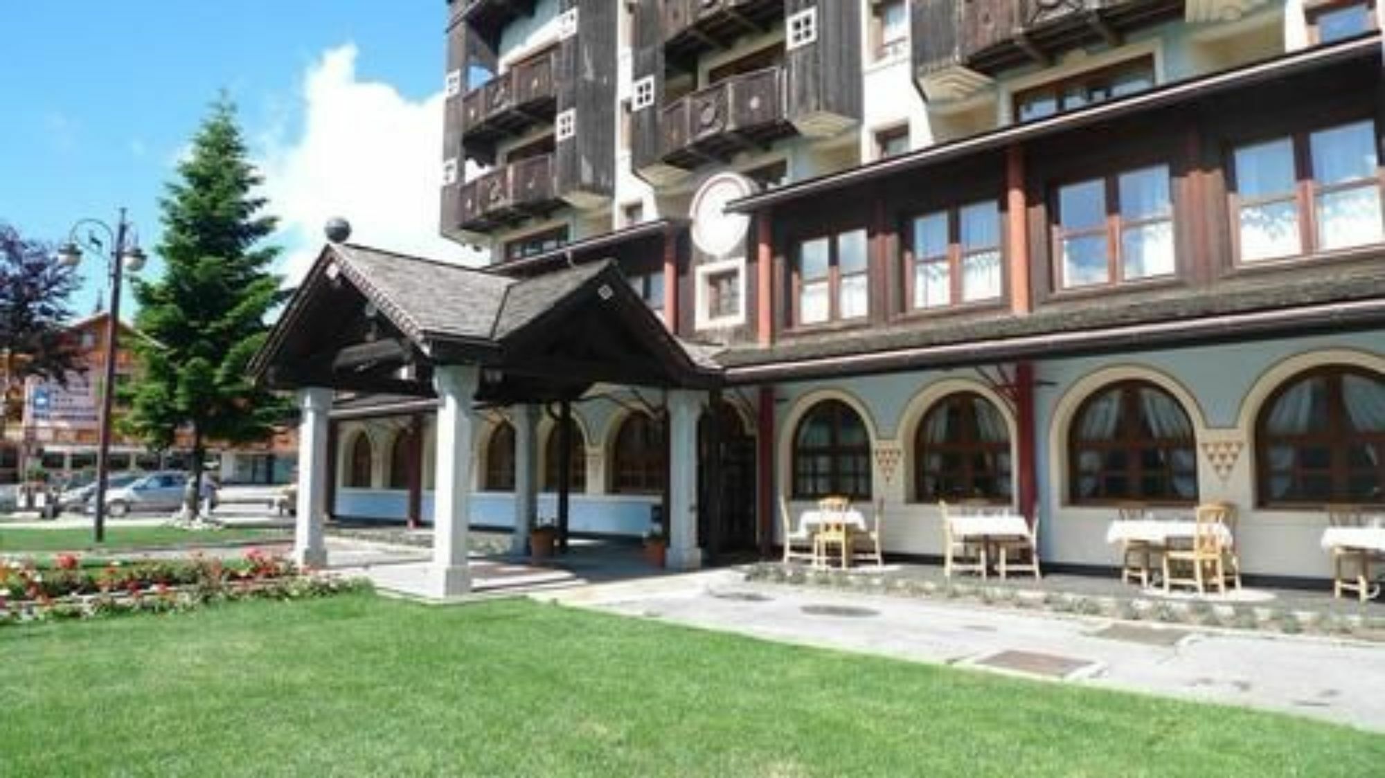 Rta Hotel Catturani Мадонна-ди-Кампильо Экстерьер фото